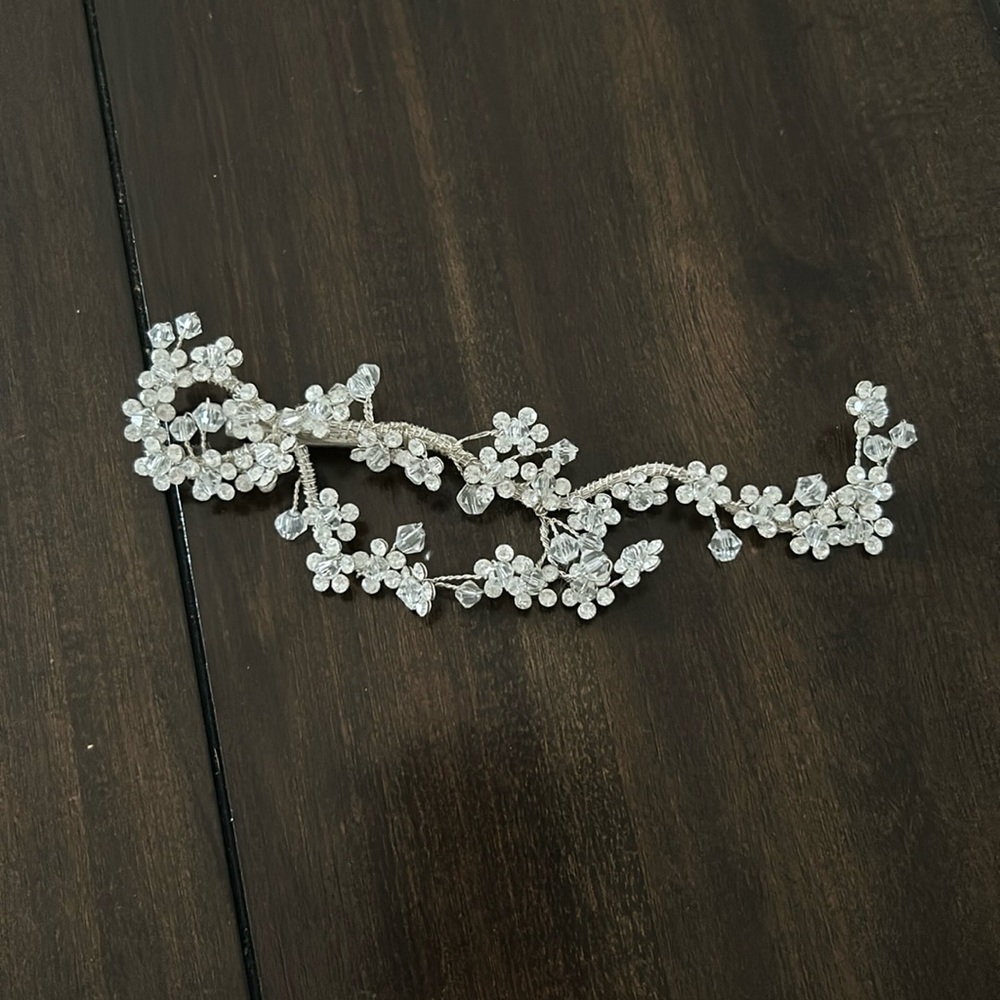 Wedding hairpiece